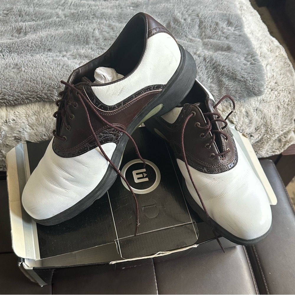 Classic White and Brown Men's Oxfords